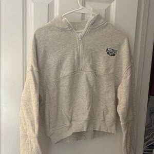Gray cropped Reebok sweatshirt